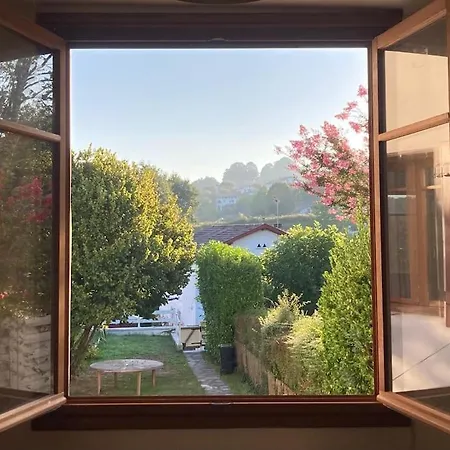 Accueillante Maison Basque Tatil Evi *